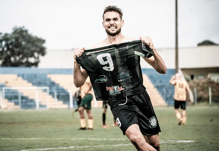 SGAxCRA1810VEfutebol comemora2