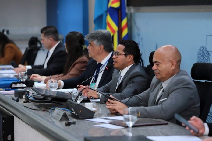 IMG_6890-Mesa-Diretora-ftvereadores